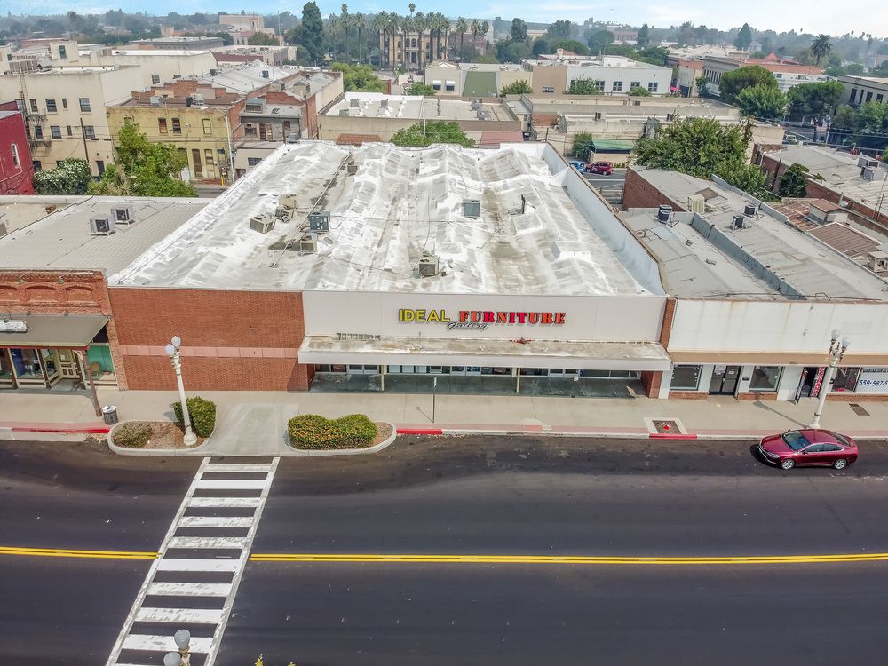 NNN Leased Retail Building - Ideal Furniture Gallery: 116 W 6th St, Hanford, CA 93230